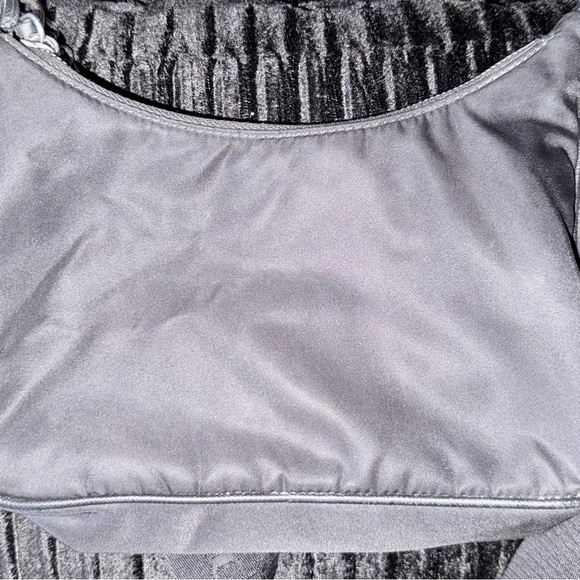 Prada Black Re-Edition 2000 Mini Bag - Picture 6 of 10